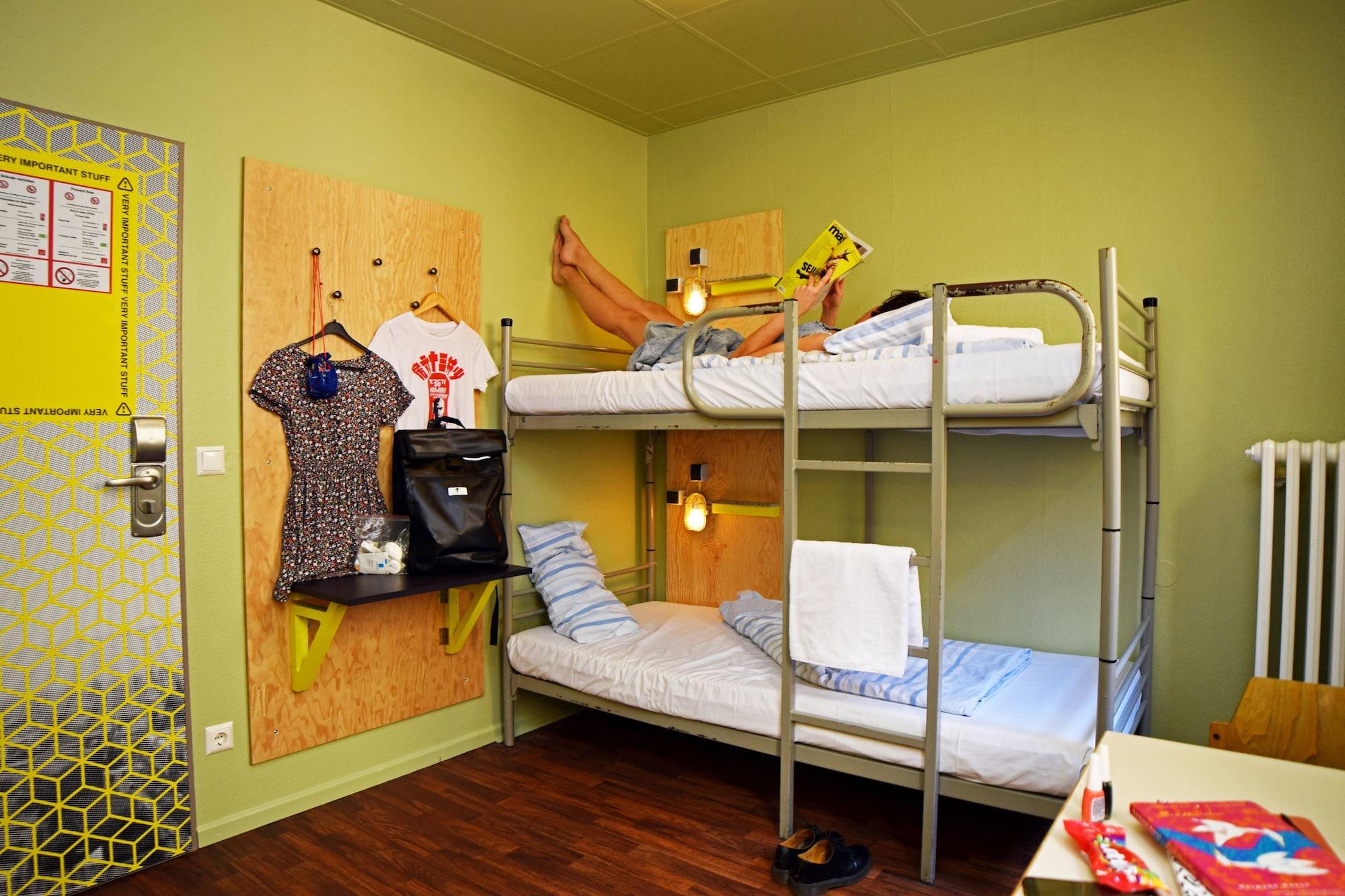 Albergue Amstel House *