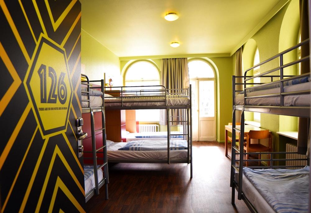 Albergue Amstel House *