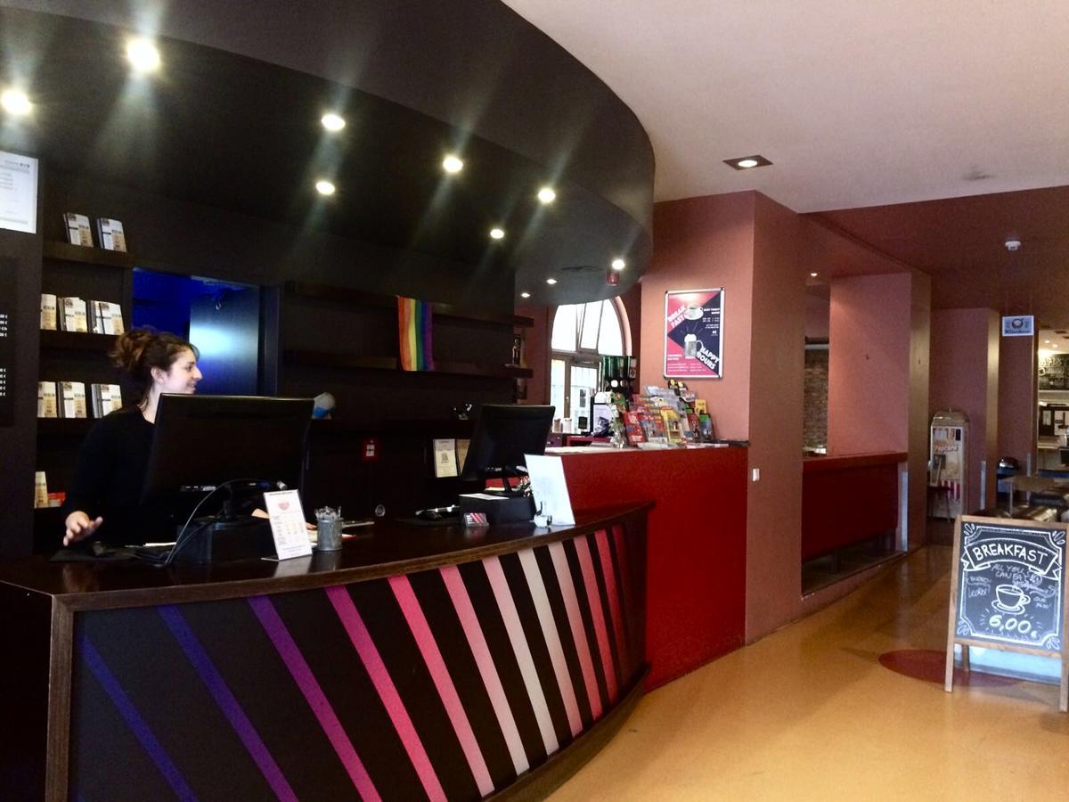 Amstel House Albergue *